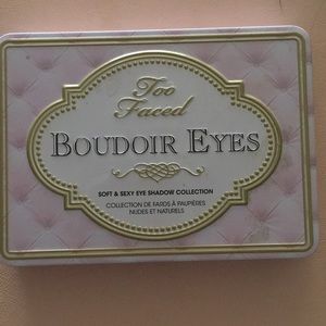 Boudoir Eyes soft and sexy eye shadow collection